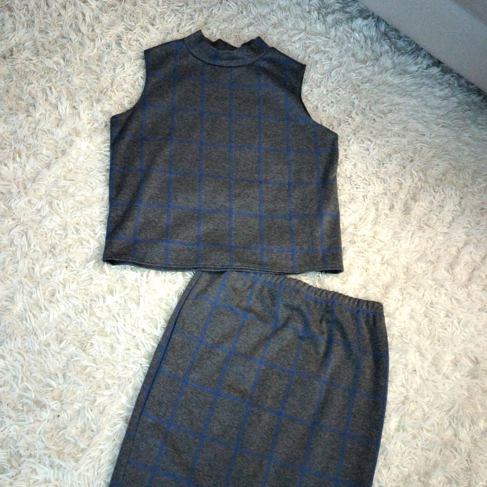 Gray 2 Pcs Skirt Set Size Large